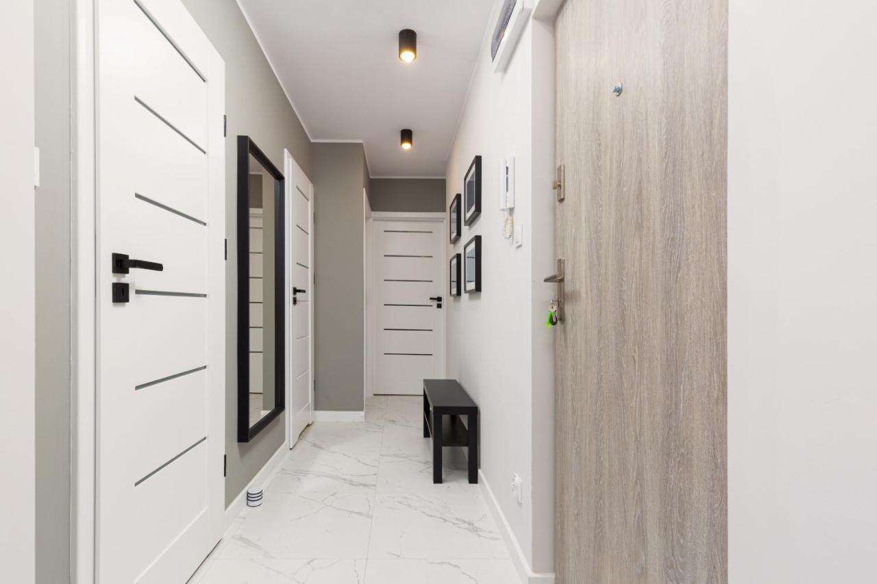 Beautiful Two-Bedroom Apartment Warsaw Bielany By Noclegi Renters Buitenkant foto